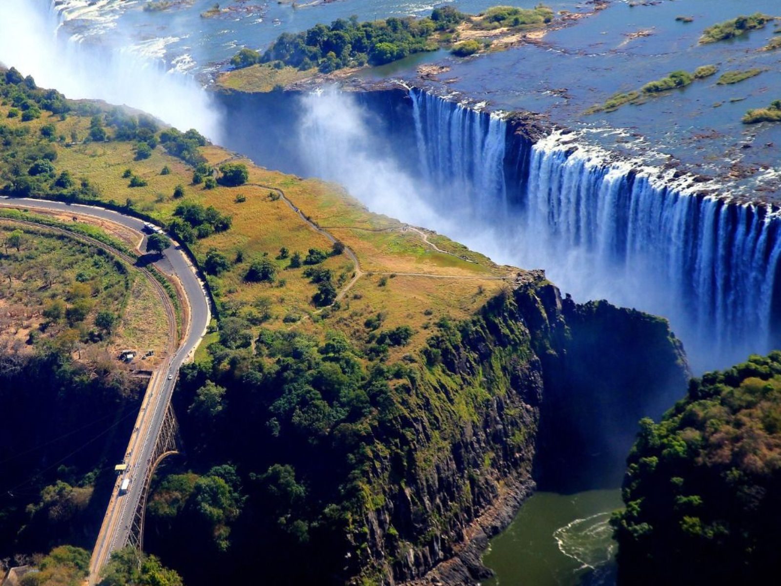 Cómo cruzar de Victoria Falls a Chobe: guía completa para viajar entre Zimbabue y Botsuana
