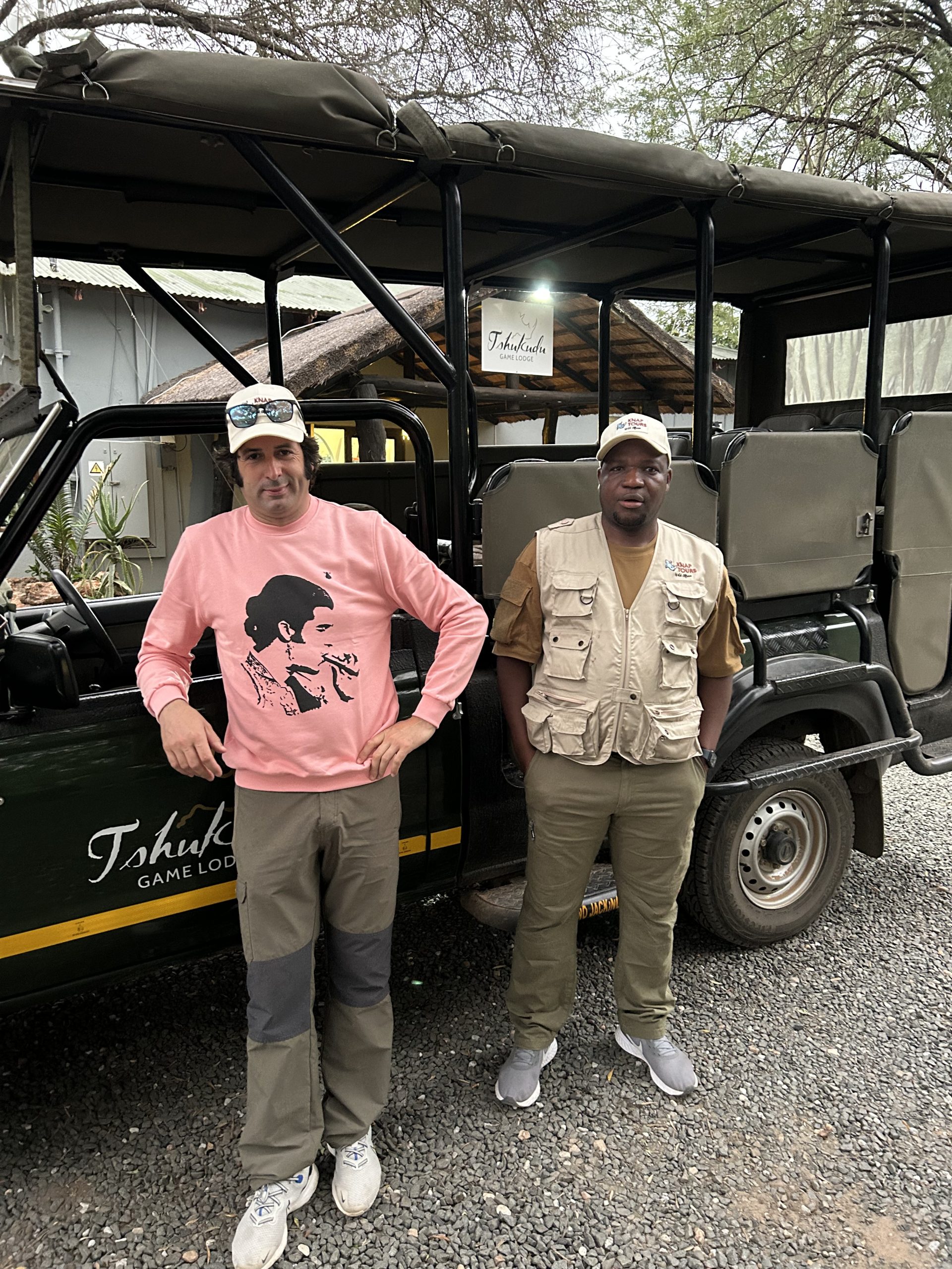 Safari en vehículo con Knap Tours