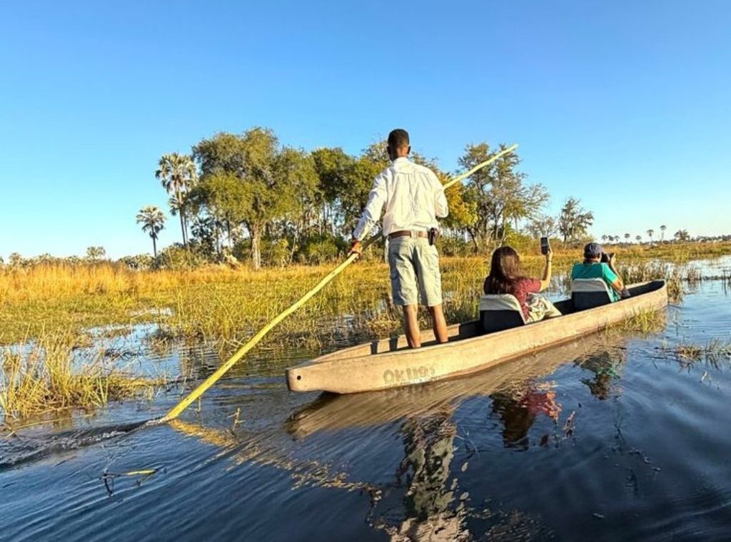 Safari en Mokoro en la Delta del Okavango