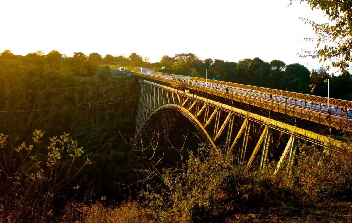columpio Puente Cataratas Victoria