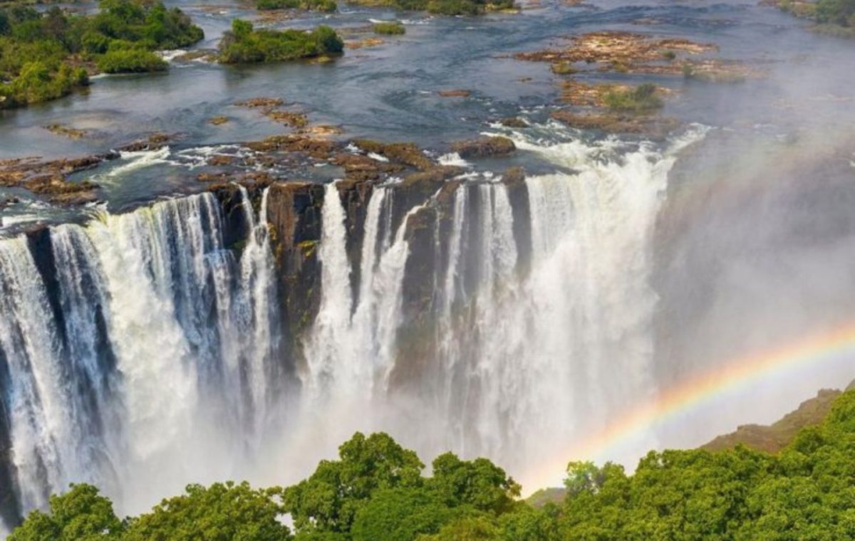 Vista de las Cataratas Victoria desde el lado de Zimbabue