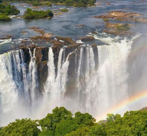 Vista de las Cataratas Victoria desde el lado de Zimbabue