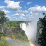 Vista aérea de las Cataratas Victoria durante la temporada de máximo caudal.